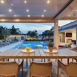 Vila Klen For 15 People Near With Jacuzzi And Children Playgorund *