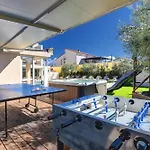 Klen For 15 People Near With Jacuzzi And Children Playgorund * Pula