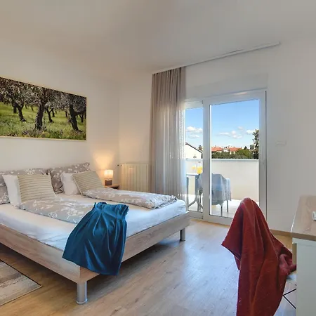 Вилла Klen For 15 People Near With Jacuzzi And Children Playgorund *