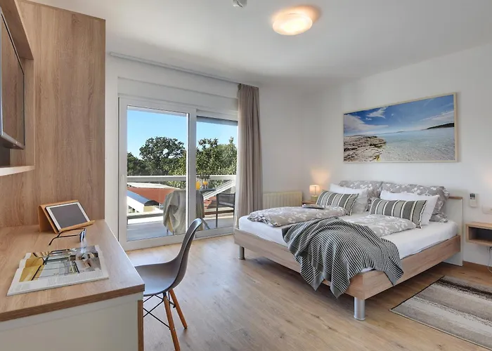 Klen For 15 People Near With Jacuzzi And Children Playgorund *